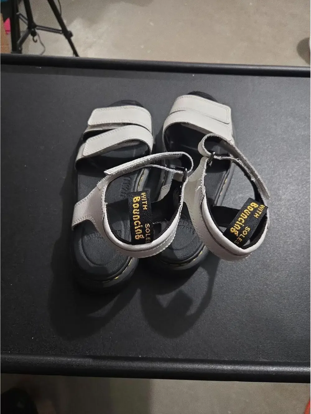 Dr. Martens Klaire White Leather Youth Strap Sandals Size US 3 - Picture 5 of 6